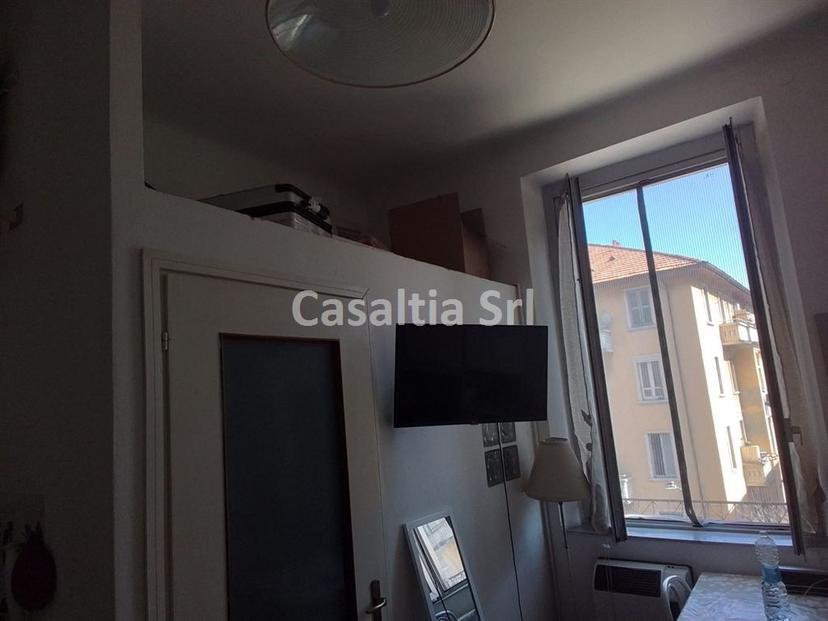 Monolocale in Piazza Angilberto 24, Milano