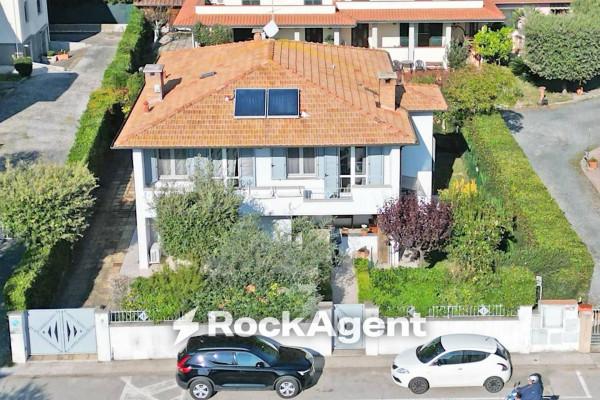 Villa, Cecina — foto 2 di 5