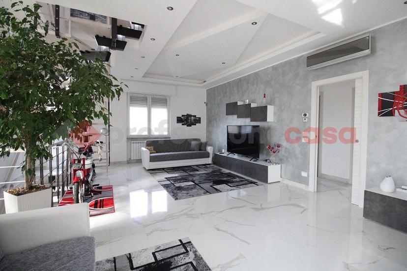 Villa in Via Tolstoj 11, Brembate — foto 5 di 5