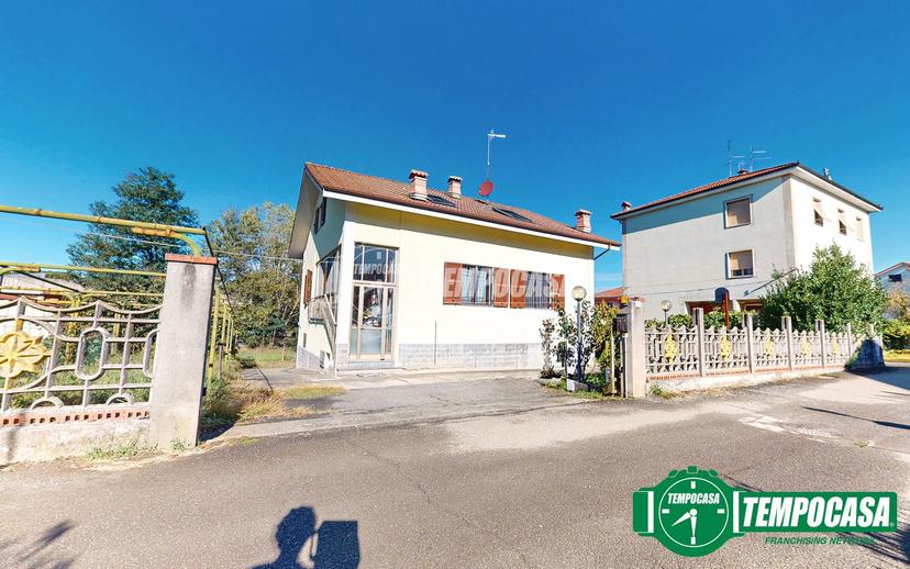 Casa indipendente in Strada del Mezzano 9, Ovada — foto 3 di 5