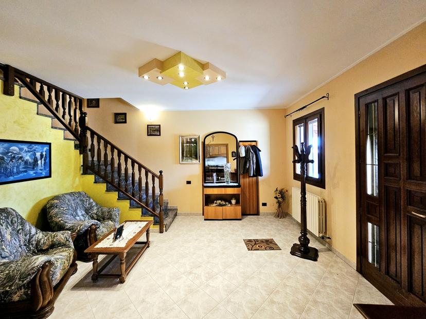 Villa a schiera in Via Orti, Badia Polesine — foto 2 di 5