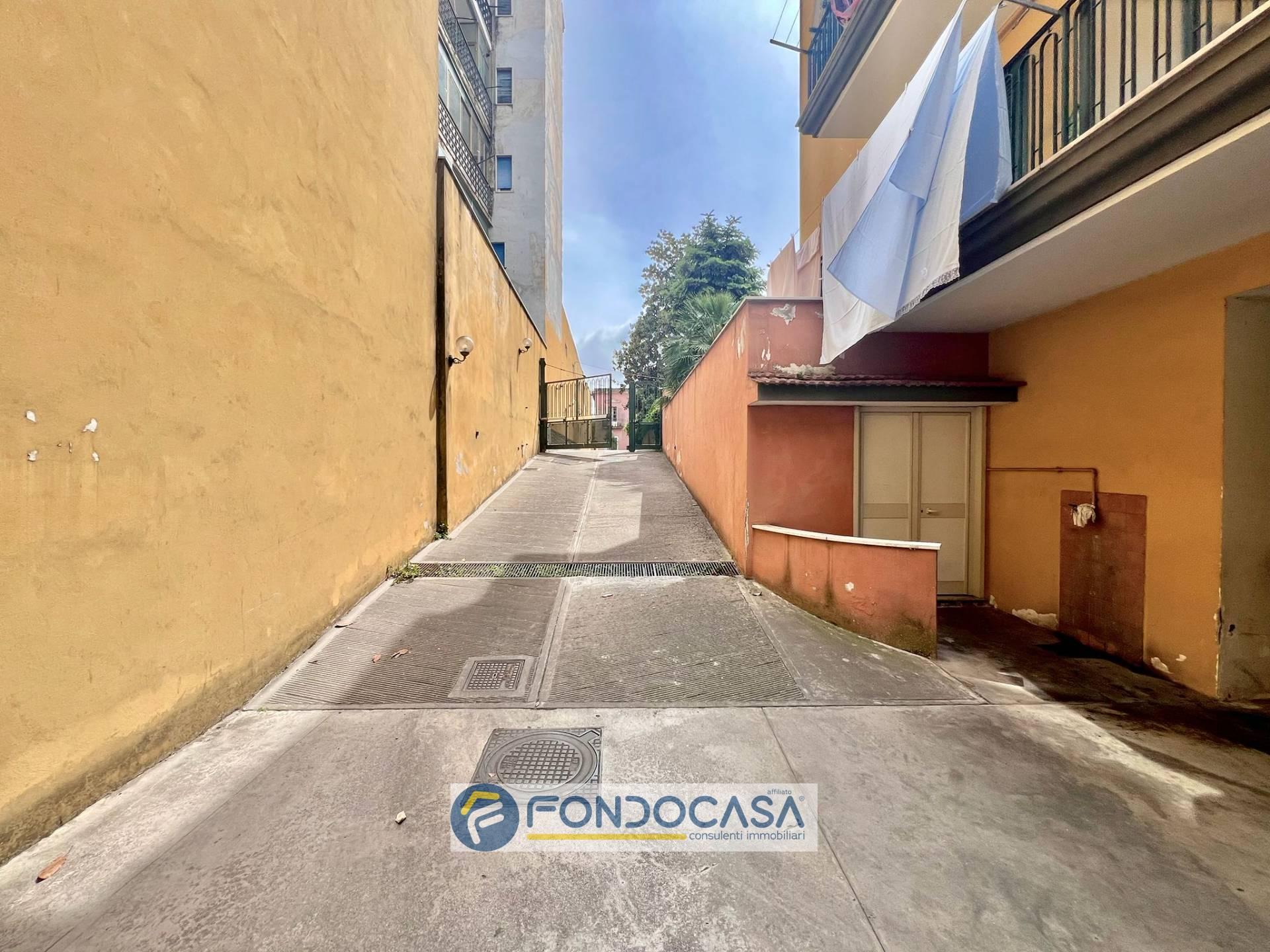 Quadrilocale in Via Martiri di Via Fani, Sant'Antimo