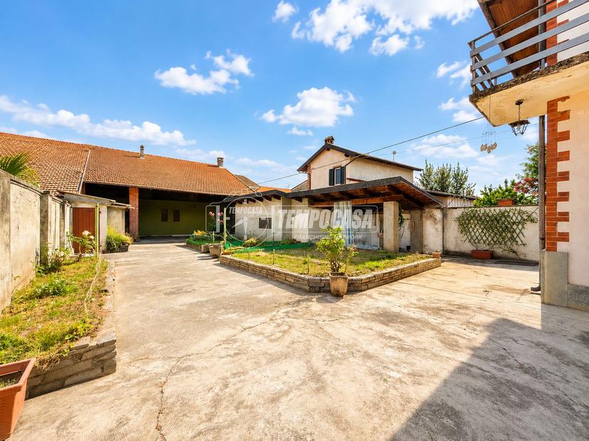 Casa indipendente in Via Isonzo, Caluso — foto 4 di 5