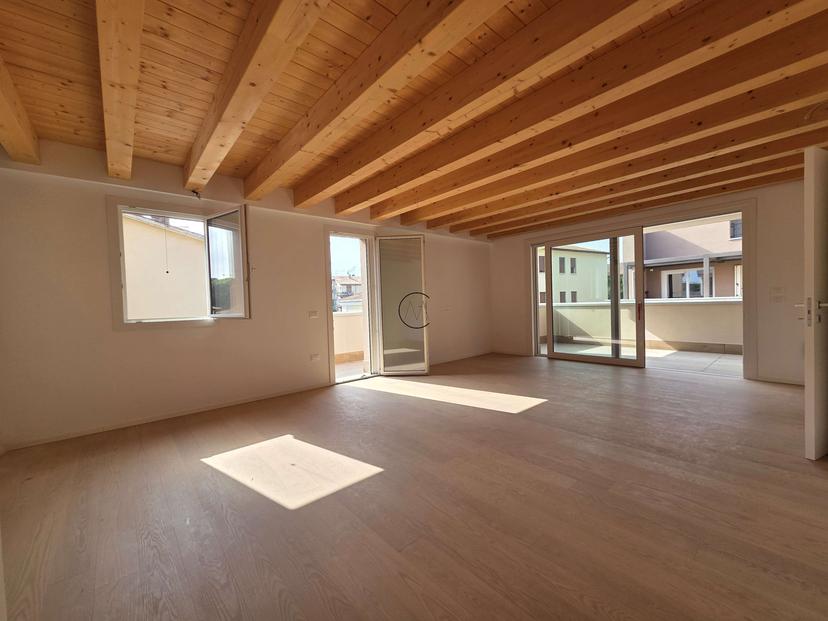 Appartamento in Via Oderzo, Treviso
