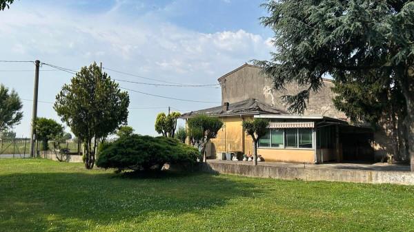 Rustico in Via Scaiole 58, San Giovanni Lupatoto — foto 3 di 5