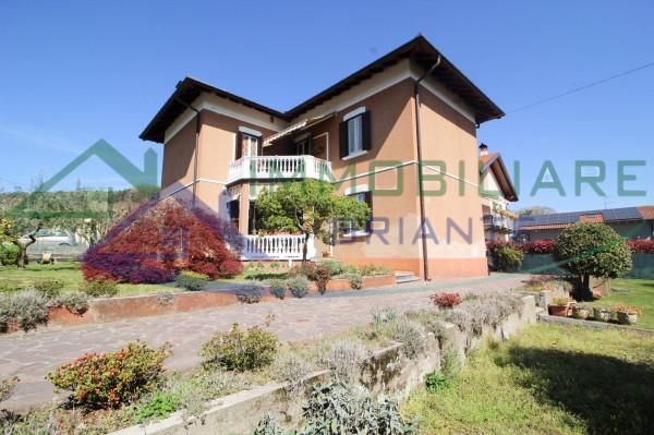 Villa bifamiliare in Via Roma 691/1, Mercallo