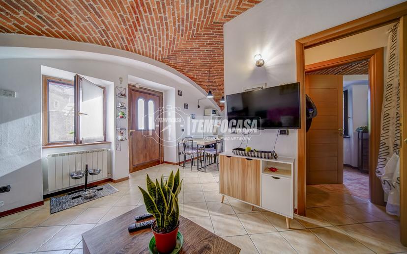 Casa indipendente in Via Martiri, Bogogno — foto 3 di 5