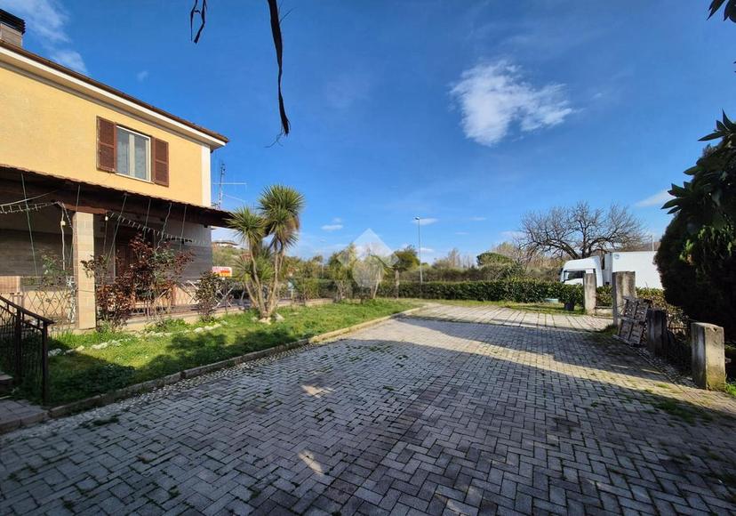 Villa in Via Villa Carrara, Sora — foto 2 di 5