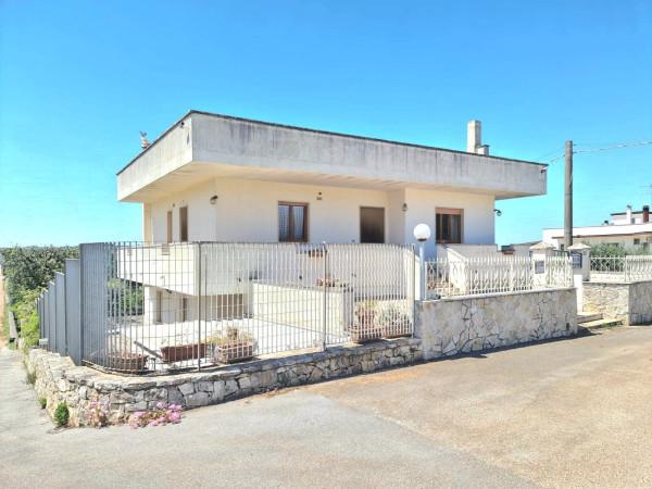 Villa bifamiliare in Contrada Guaguino 23, Alberobello