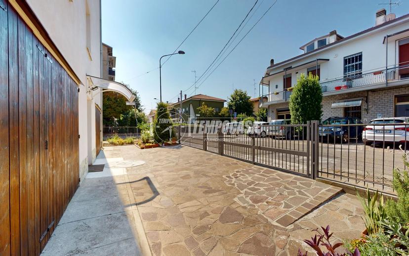 Villa a schiera in Via Bonaventura Lamberti 4, Carpi