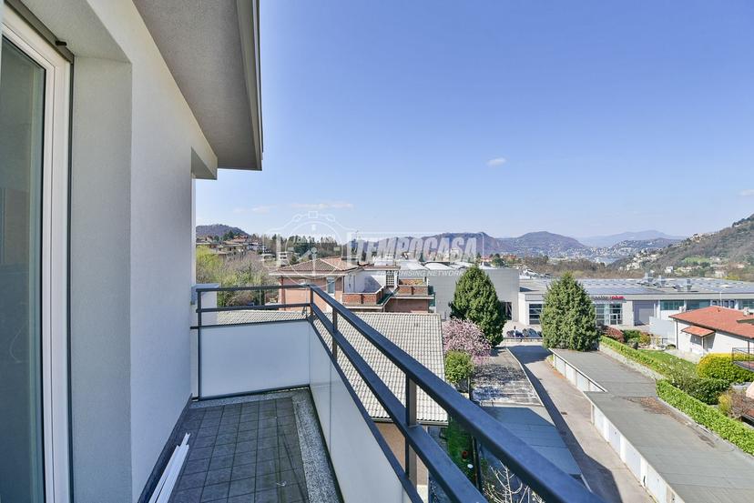 Trilocale in Via Provinciale per Lecco 563, Lipomo — foto 4 di 5