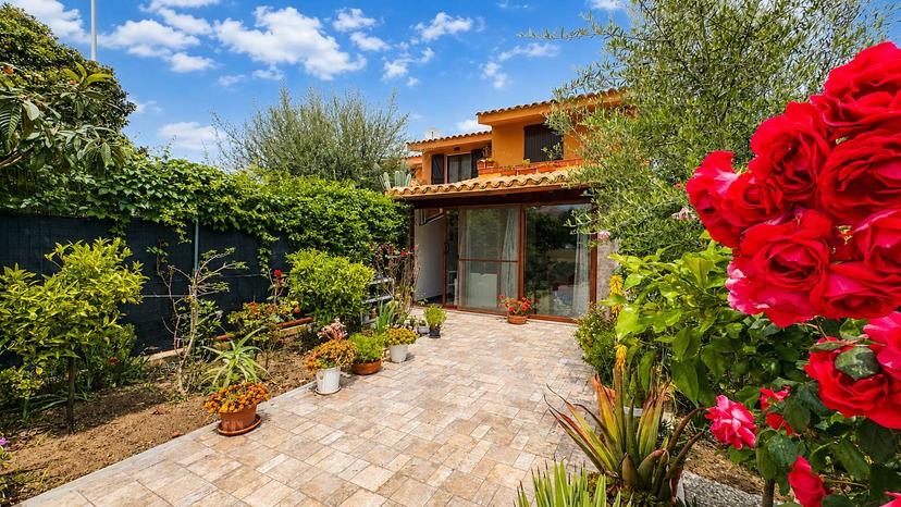 Villa a schiera in Via Mar Mediterraneo 00, Quartu Sant'Elena — foto 4 di 5