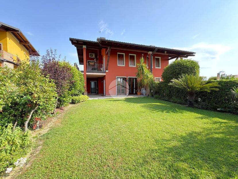 Trilocale in Via Ri Fiochel, Padenghe sul Garda — foto 2 di 5