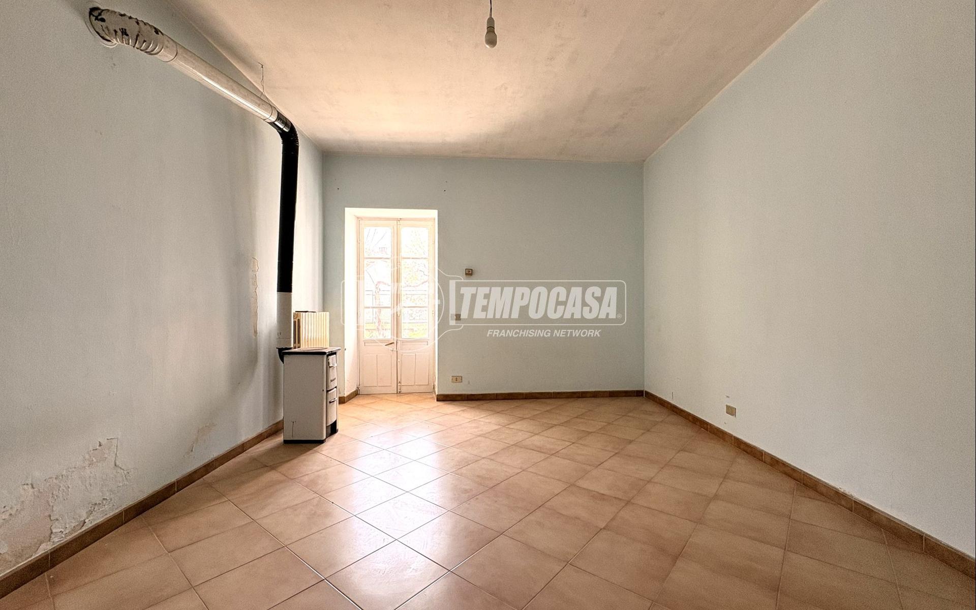 Casa indipendente in Via Vittorio Emanuele II, Vestignè