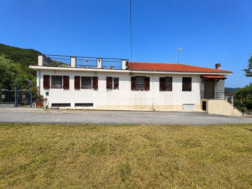 Villa in Località Tigorella, Andora