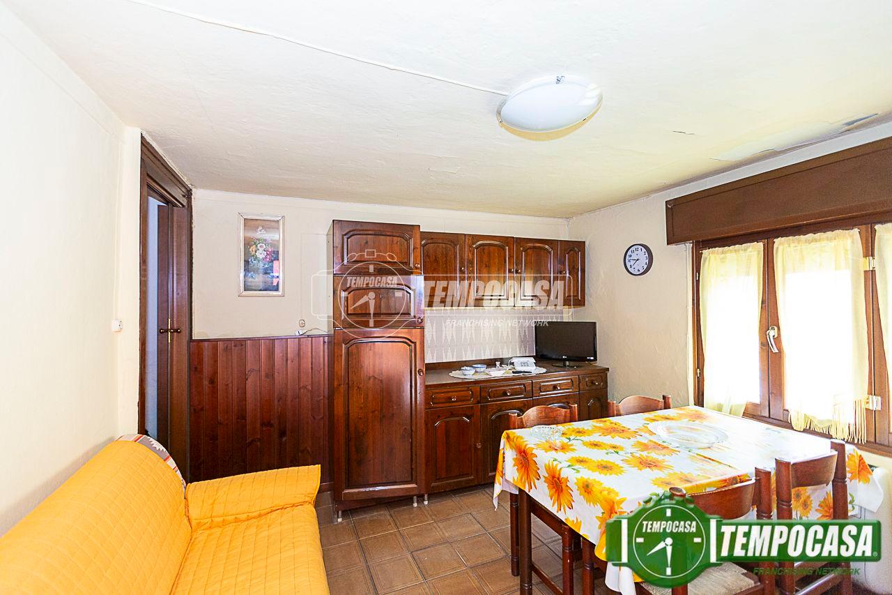 Casa indipendente in Vicolo Dosso Mattina, Vaiano Cremasco