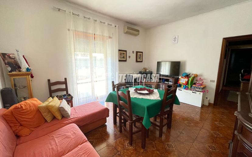 Trilocale in Via Mezzoldo 36, Roma