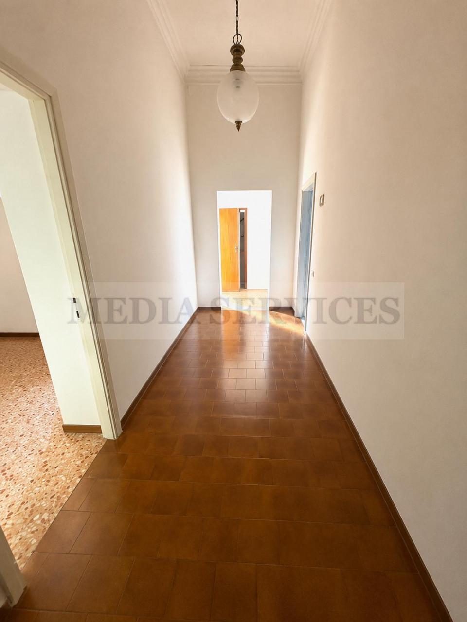 Trilocale in Via Aurelio Saffi N° 29, Sannazzaro de' Burgondi