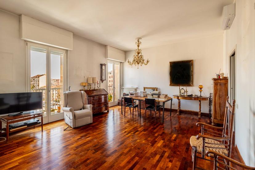 Quadrilocale in Viale Papiniano  36, Milano