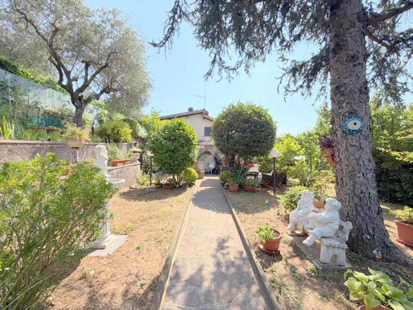 Casa indipendente in Via Fontana Marcaccio 217, Velletri — foto 2 di 5