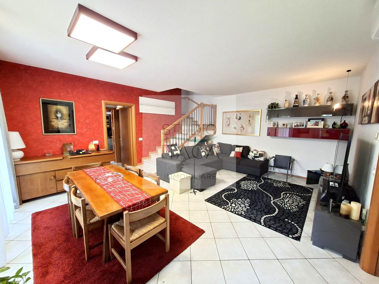 Villa in Via Durante, Due Carrare