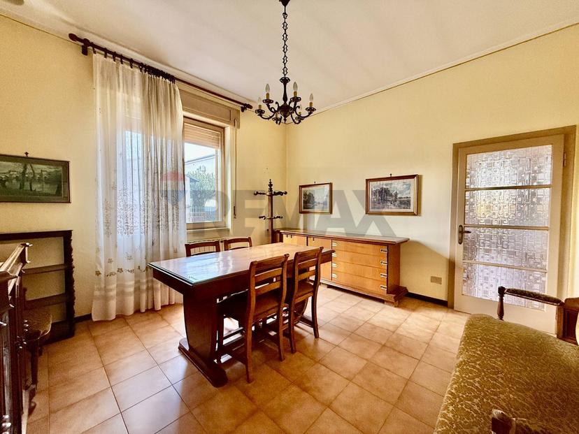 Casa indipendente in Via Alessandro Manzoni 26, Corte de' Frati — foto 3 di 5