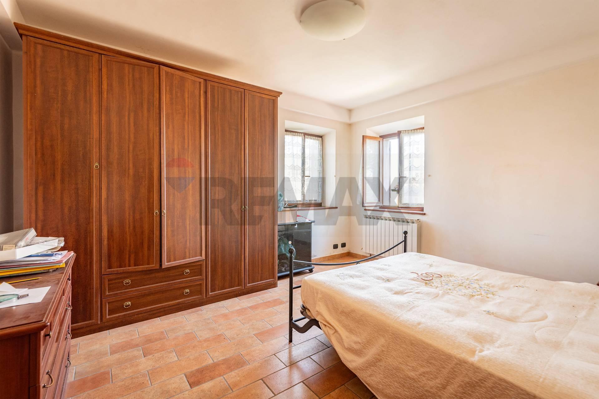 Casa indipendente in Sasso Domo, Serra San Quirico