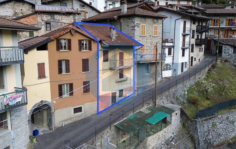 Casa indipendente in Via Ripa, Bienno — foto 2 di 5