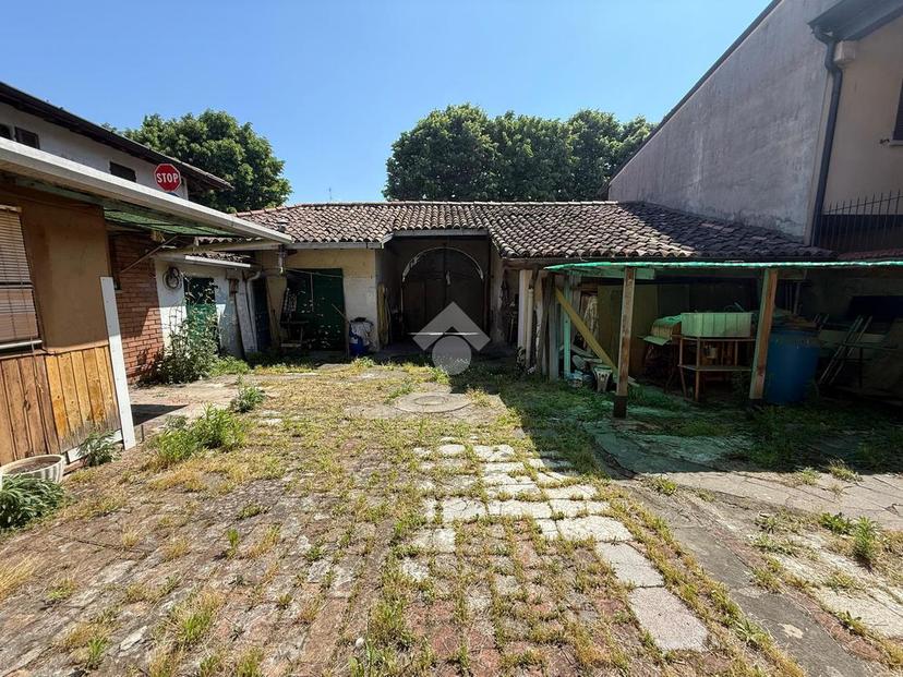 Rustico in Via Trieste 19, Covo — foto 3 di 5