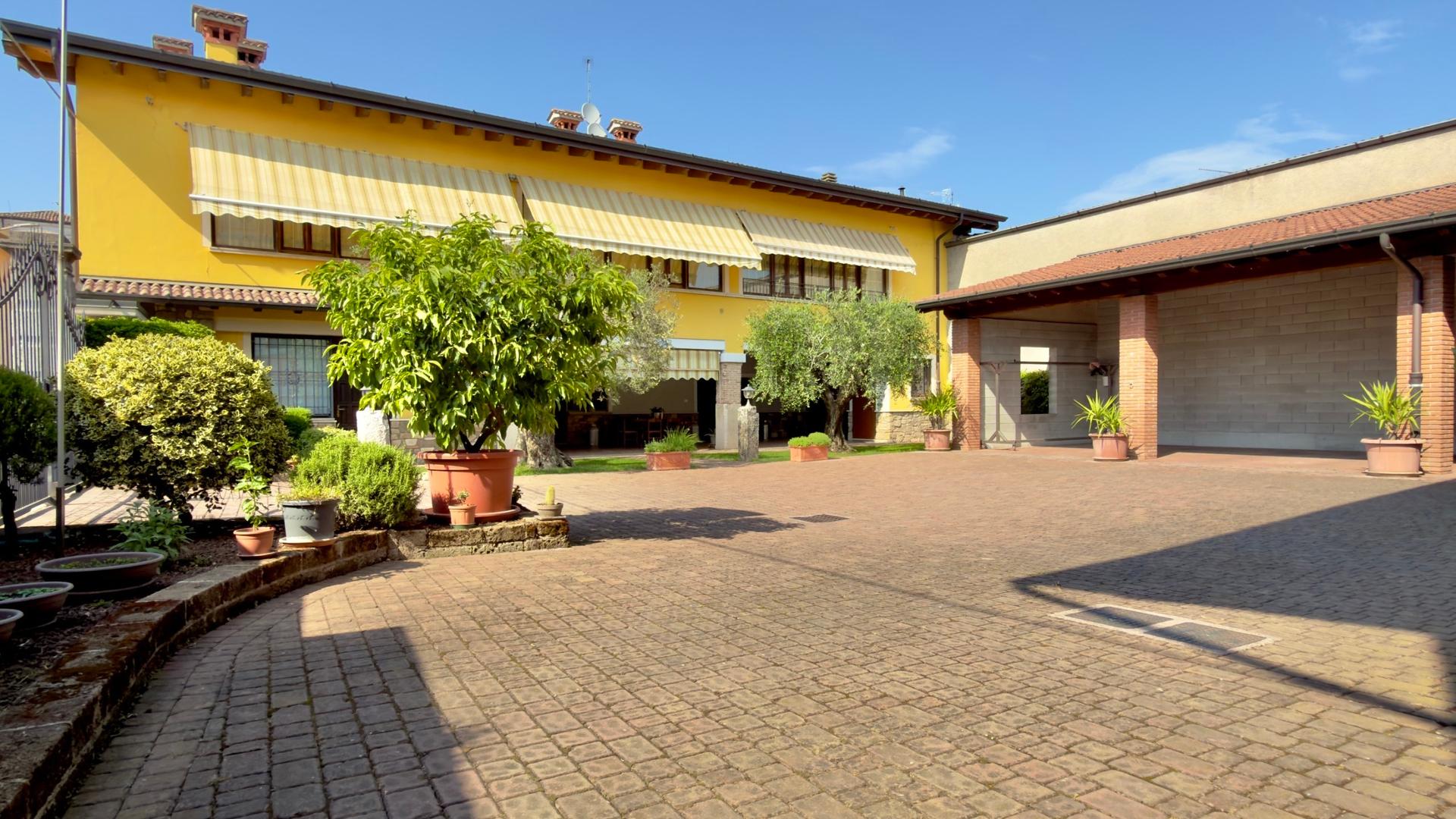 Trilocale in Via Bolognina 43, Bedizzole