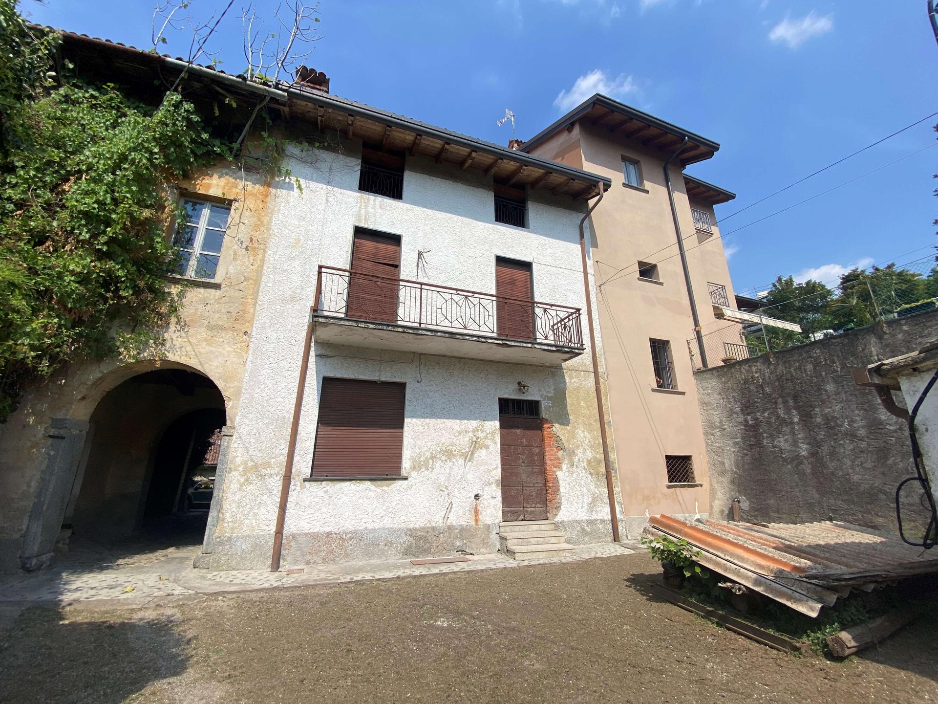 Rustico in Fraz. Cogoredo 20, Dolzago