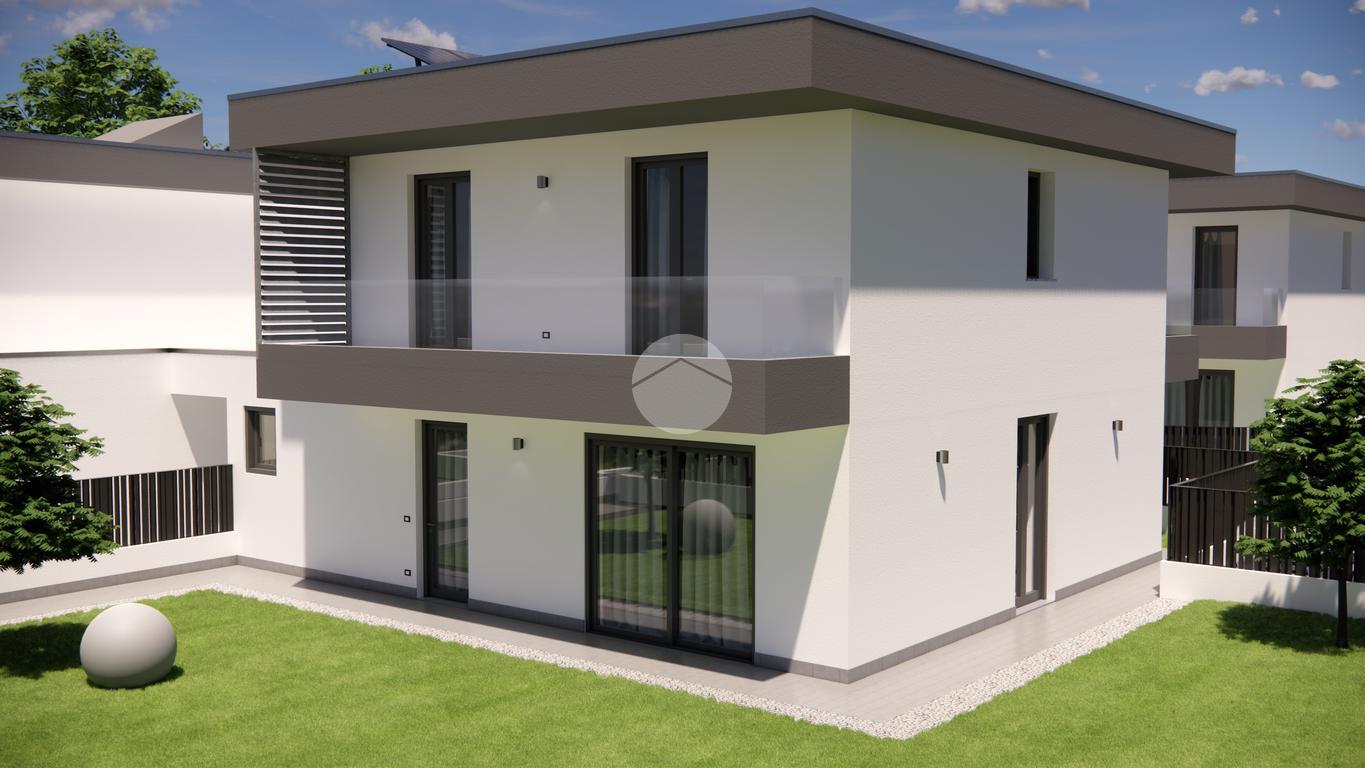 Villa in Viale Aldo Moro, Calcio