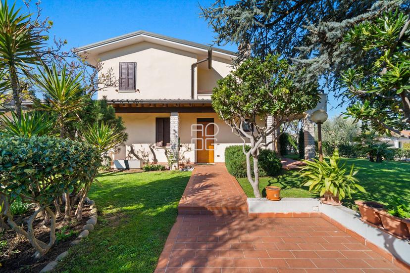 Villa unifamiliare, Sirmione — foto 5 di 5