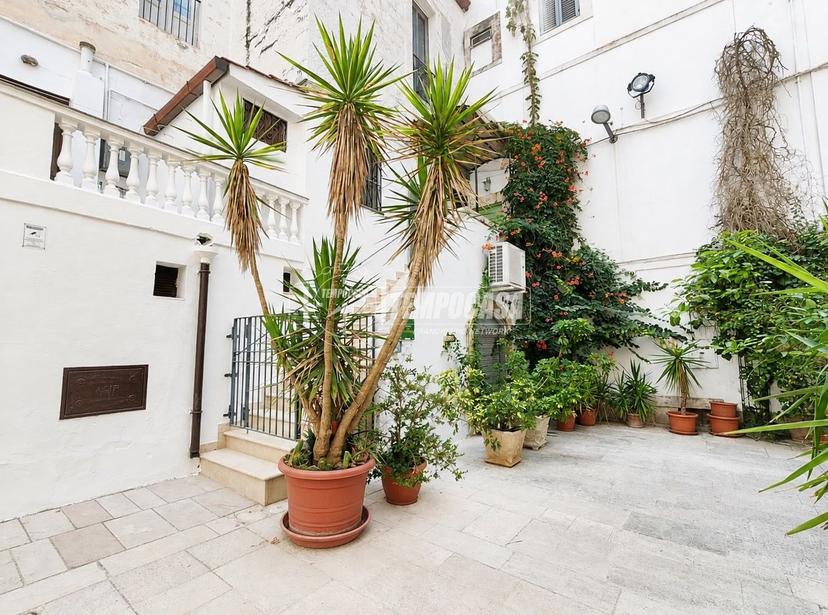 Casa indipendente in Piazza XX Settembre, Gioia del Colle — foto 4 di 5