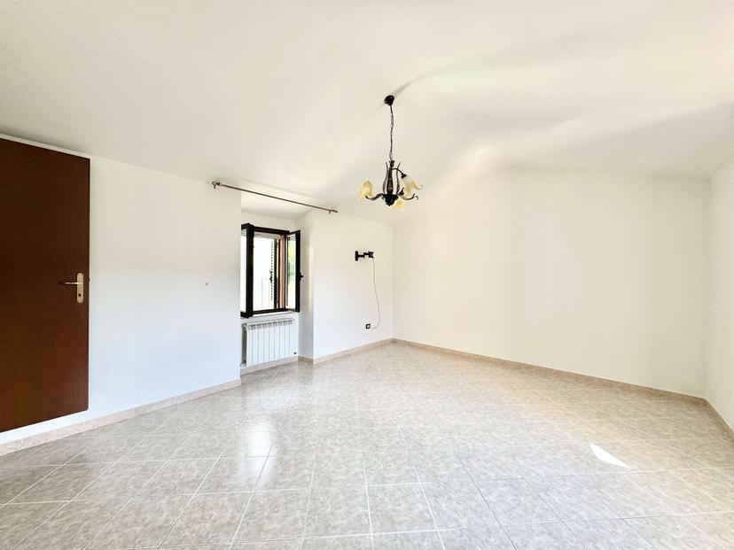 Appartamento in Località Santa Croce, Gualdo Tadino — foto 2 di 5