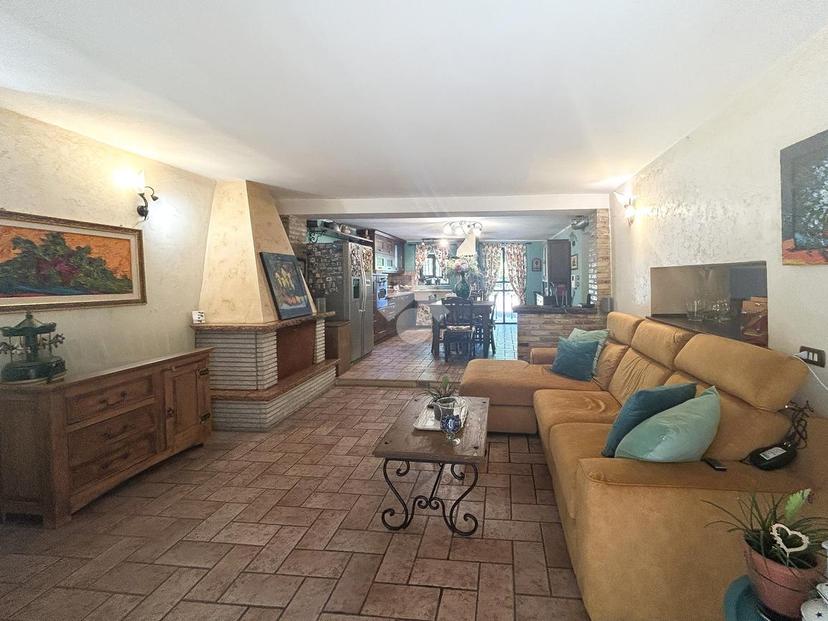 Villa in Strada Chiusa 7, Chieti — foto 5 di 5
