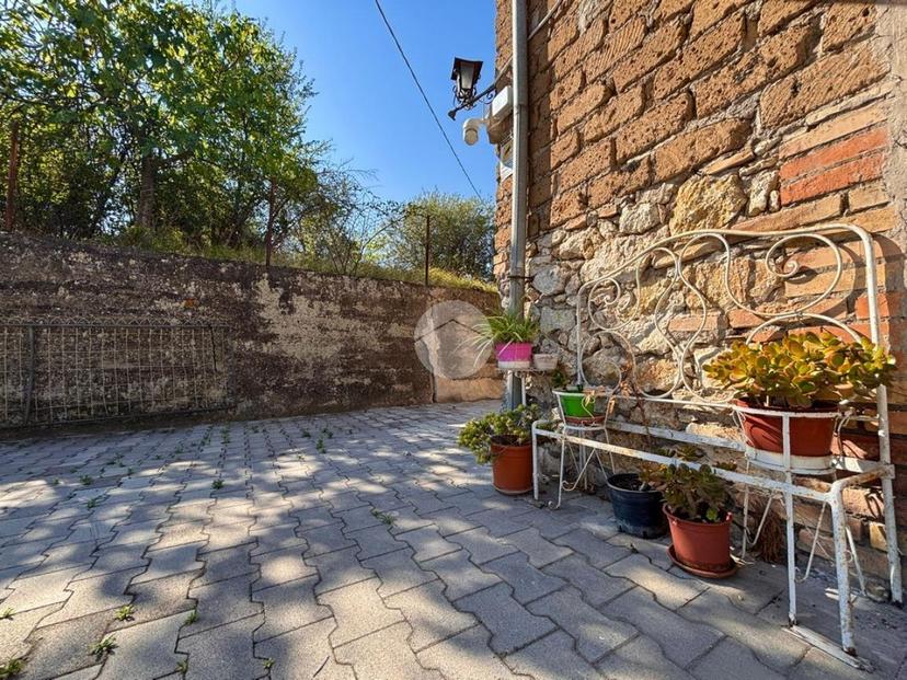 Casa indipendente in Vocabolo Forca, Calvi dell'Umbria — foto 2 di 5