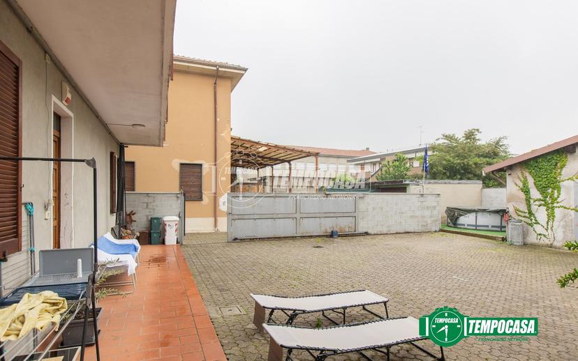 Casa indipendente in Via della Ricordanza, Busto Arsizio — foto 4 di 5
