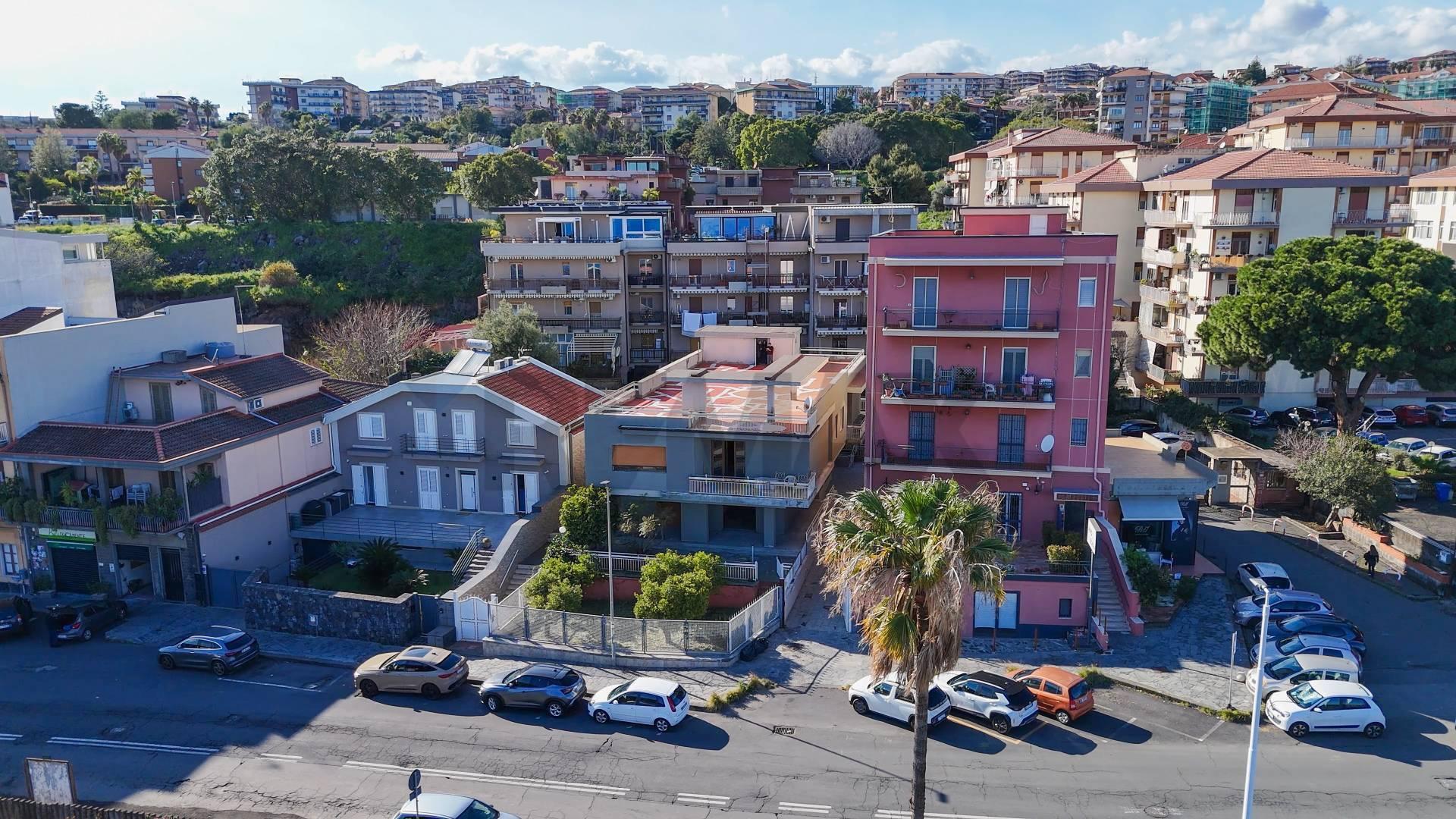 Villa in Via Nizzeti 64, Tremestieri Etneo
