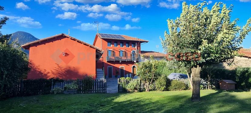 Cascina in Via Roletto 20, Frossasco — foto 2 di 5