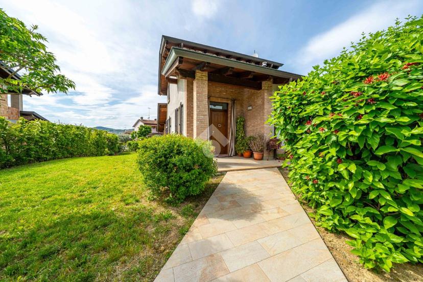 Villa in Via Beatrice da Lorena 6, Canossa — foto 5 di 5