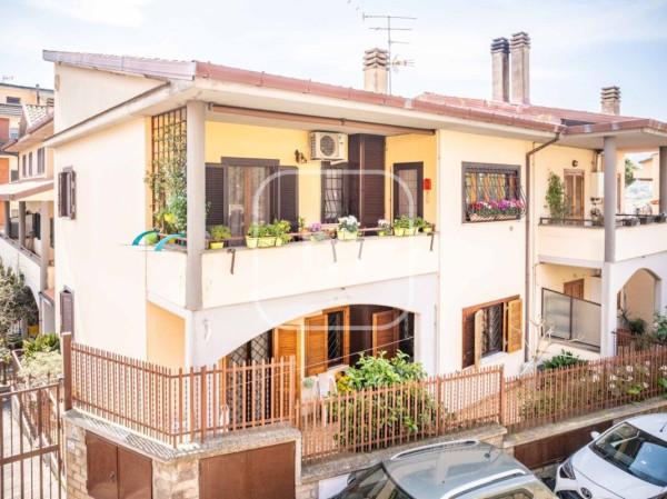 Appartamento in Via Santa Chiara 19b, Colonna — foto 4 di 5