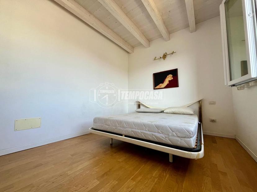 Casa indipendente in Via Monte Baldo, Peschiera del Garda — foto 3 di 5