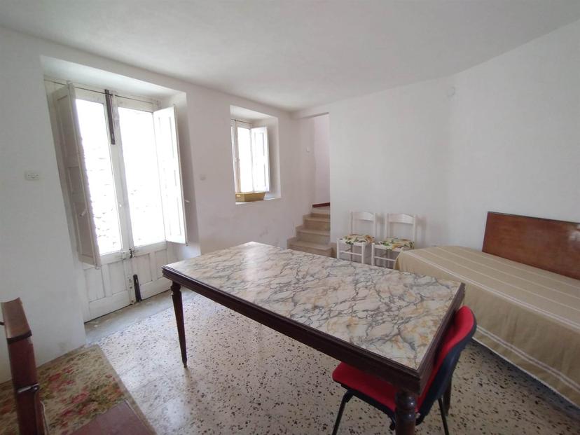 Bilocale, Cesarò — foto 4 di 5