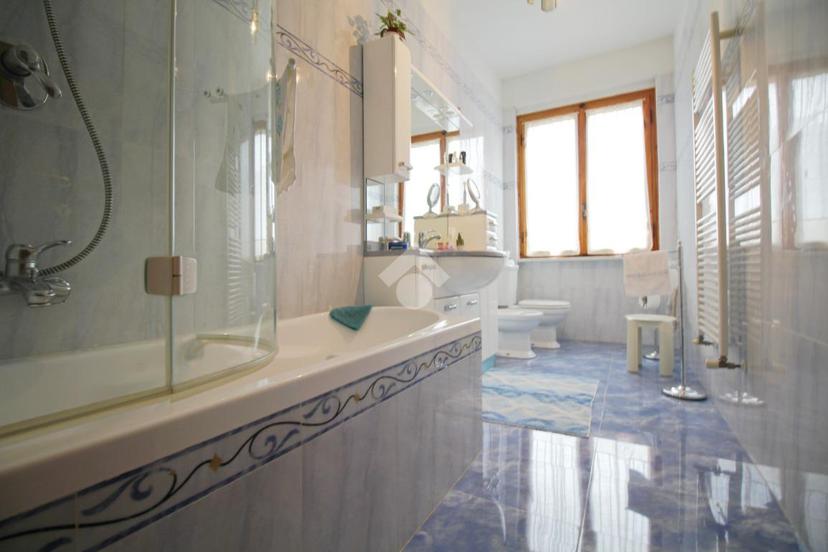 Casa indipendente in Via Val di Bisenzio 16, Vaiano — foto 3 di 5