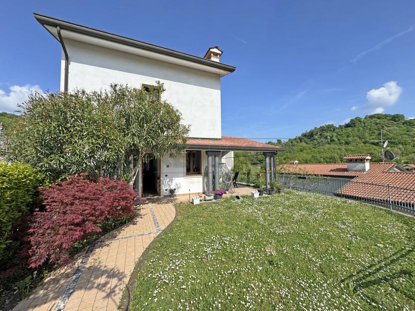 Villa in Via Pianacattiva di Mezzo 41, Trissino — foto 4 di 5