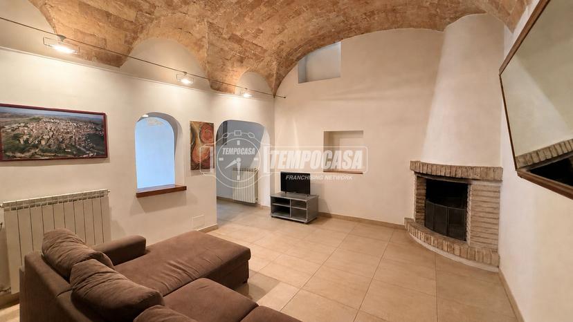 Casa indipendente in Via Montana, Tarquinia — foto 2 di 5