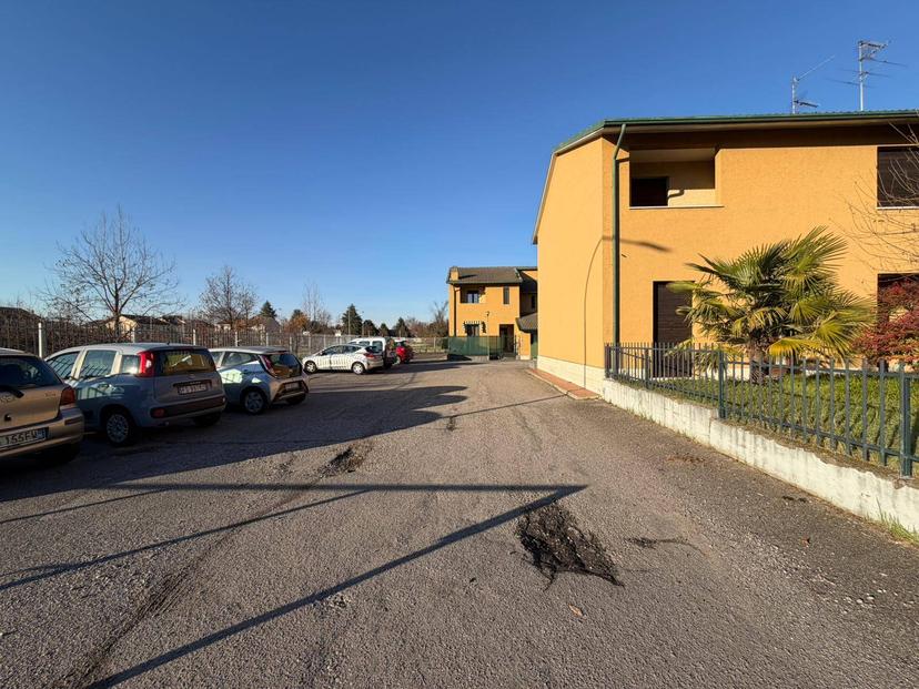 Villa a schiera in Via Piero della Francesca 38, Inveruno — foto 2 di 5