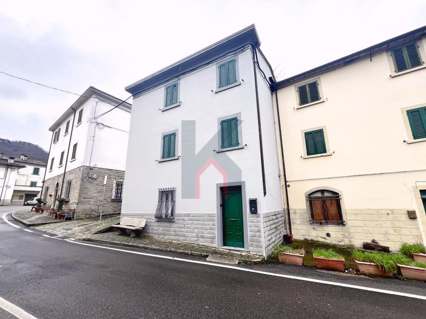 Porzione di casa, Portico e San Benedetto — foto 5 di 5