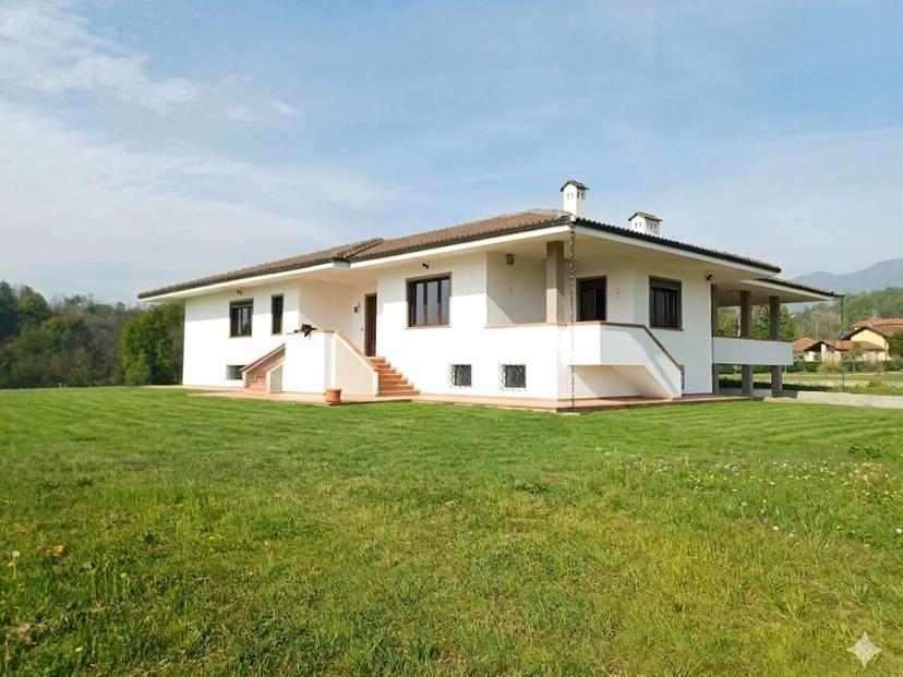 Villa unifamiliare in Borgata Remondato, Rocca Canavese — foto 2 di 5